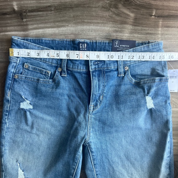 GAP  Women Blue Denim Shorts size 27/ 6 - Picture 4 of 6